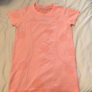 Lululemon T-shirt